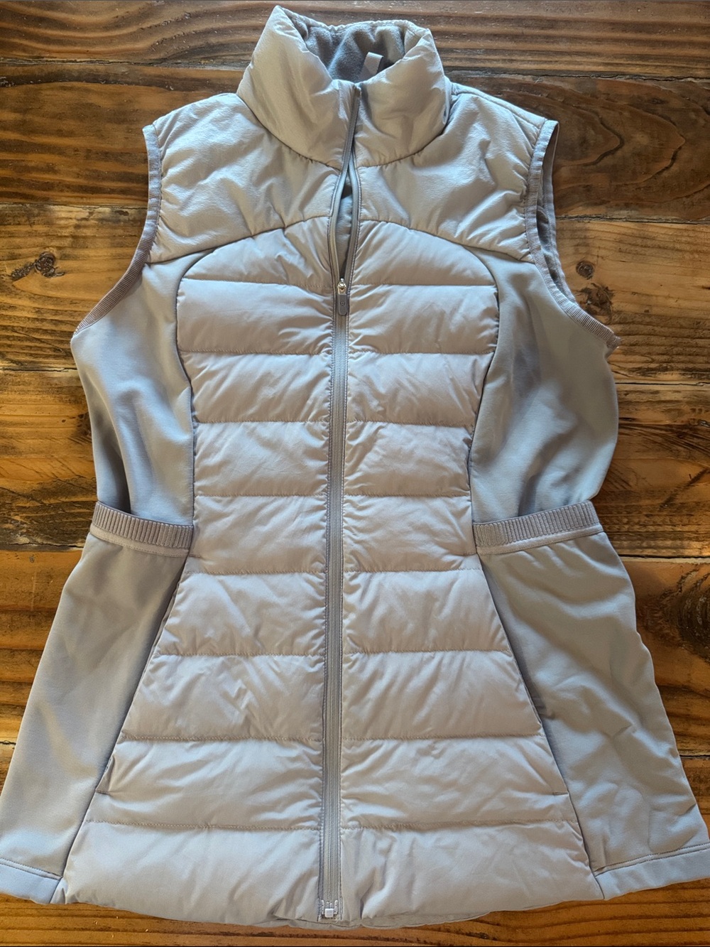 Lululemon light gray lavender Down Quilted Sleeveless Vest - Women size 10